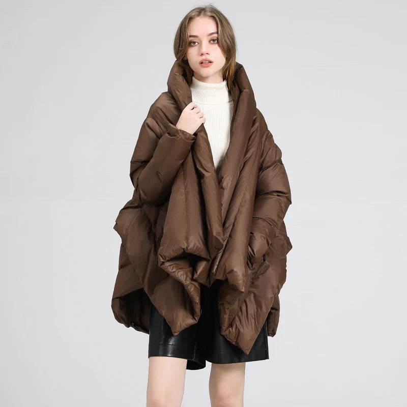 Kadın Şal Kesimli Kapüşonlu Şişme Mont – Kaz Tüyü Dolgulu, Asimetrik Oversize Parka