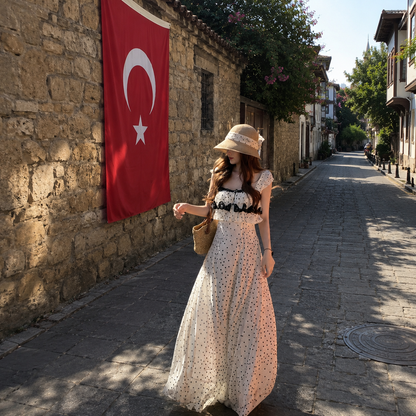 Dantel Detaylı Fırfırlı Askılı Maxi Elbise