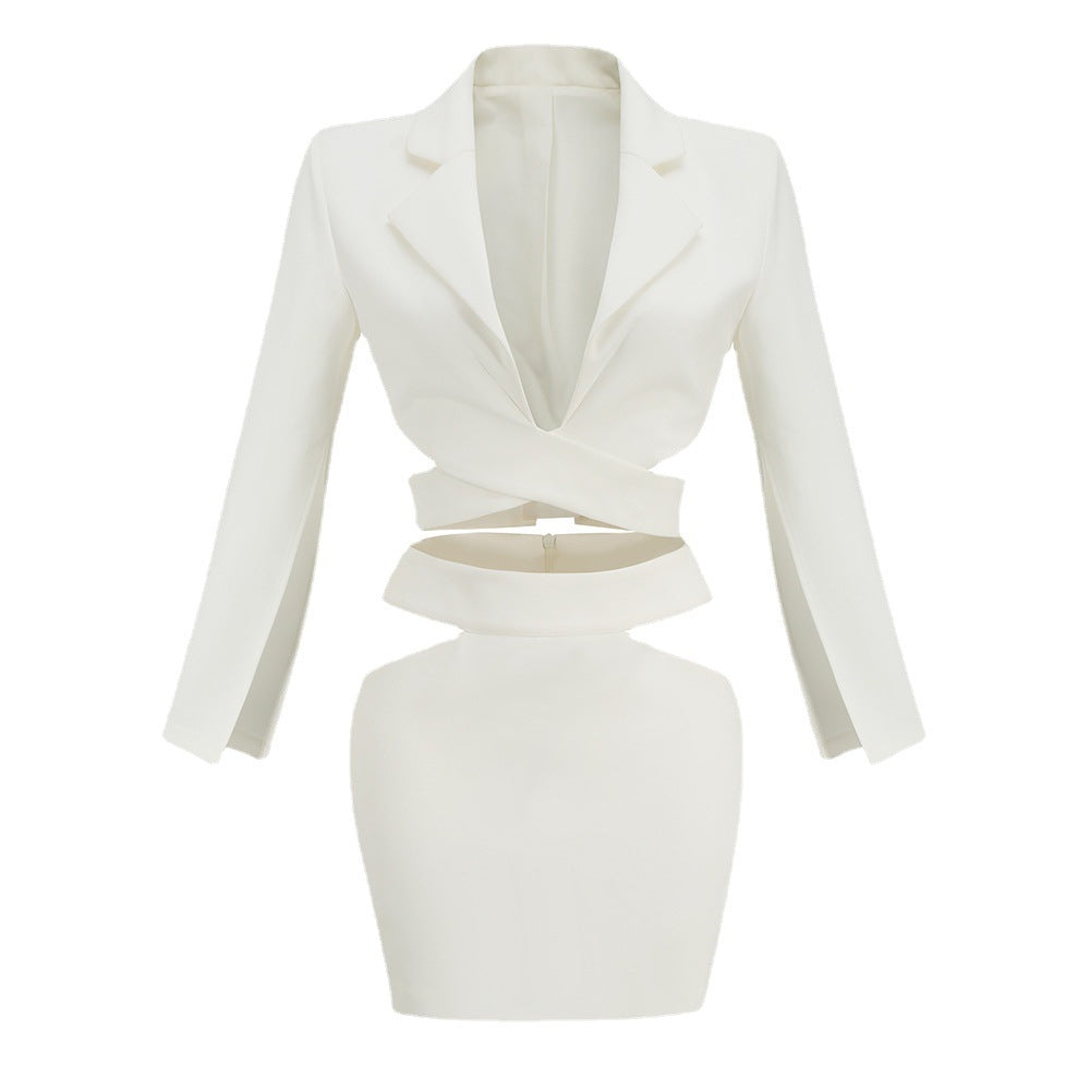 Güçlü Silüet ve Modern Cut-Out Detayli Ikili Takim