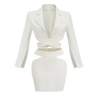 Güçlü Silüet ve Modern Cut-Out Detayli Ikili Takim