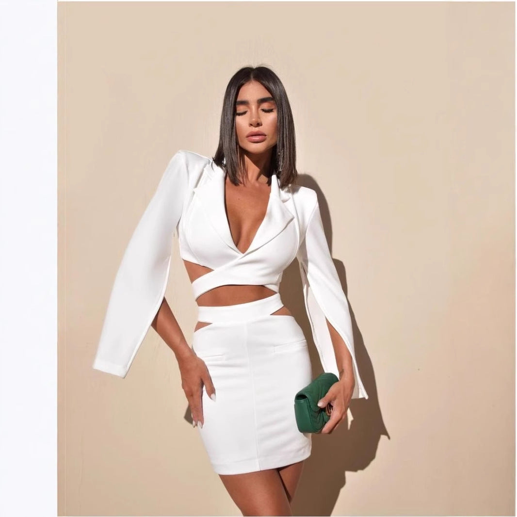 Güçlü Silüet ve Modern Cut-Out Detayli Ikili Takim