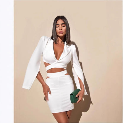 Güçlü Silüet ve Modern Cut-Out Detayli Ikili Takim