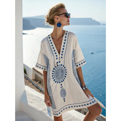 Etnik Nakış Detaylı V Yaka Keten Kaftan Elbise – Premium Plaj ve Resort Şıklığı
