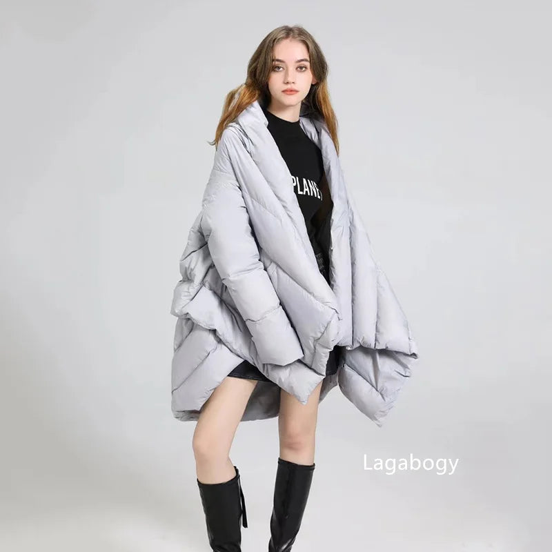 Kadın Şal Kesimli Kapüşonlu Şişme Mont – Kaz Tüyü Dolgulu, Asimetrik Oversize Parka