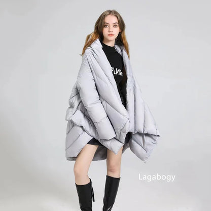 Kadın Şal Kesimli Kapüşonlu Şişme Mont – Kaz Tüyü Dolgulu, Asimetrik Oversize Parka