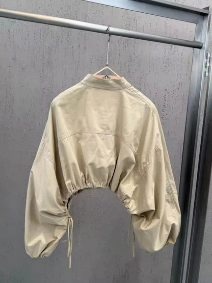 Bej crop bluz arkadan görünüm