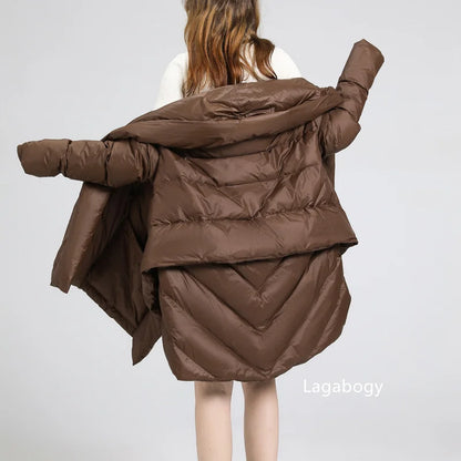 Kadın Şal Kesimli Kapüşonlu Şişme Mont – Kaz Tüyü Dolgulu, Asimetrik Oversize Parka