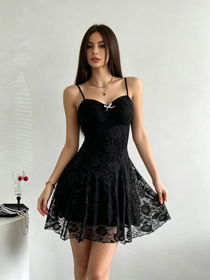 Kadın Gece Dantel File detaylı Ince askılı Dar Kesim Mini Elbise