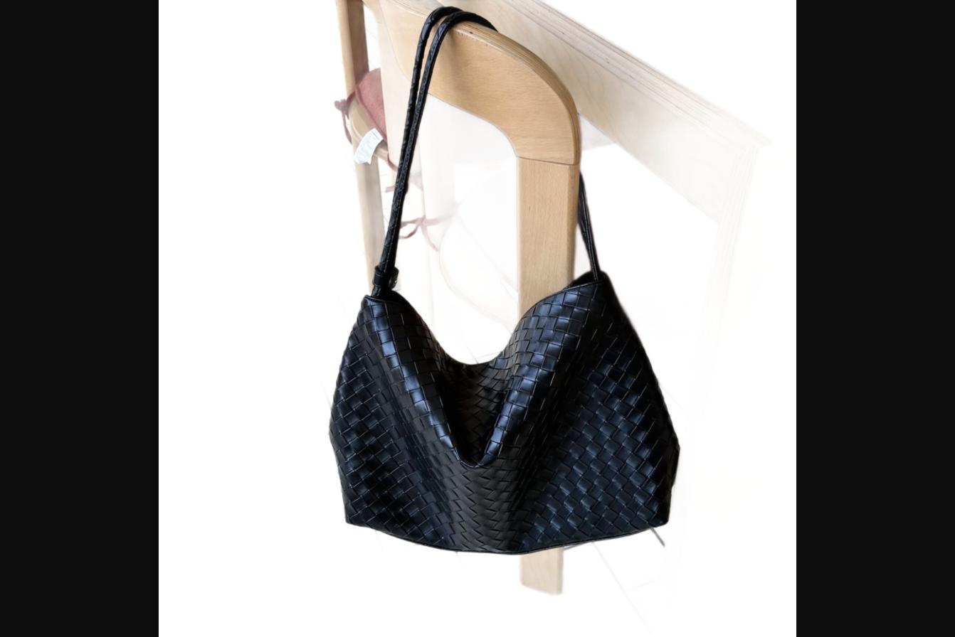 Monorow Korean Original Large Capacity Woven Handbag/Shoulder Bag/Underarm Bag
